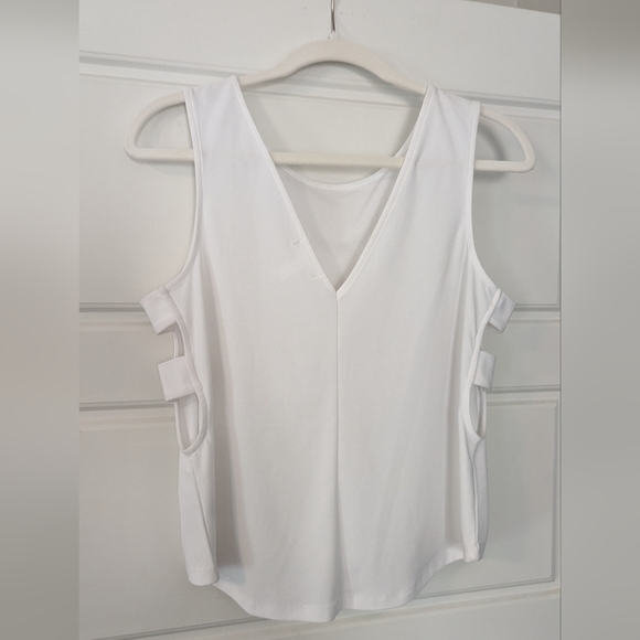 White tank top with side cut outs - Picture 2 of 3